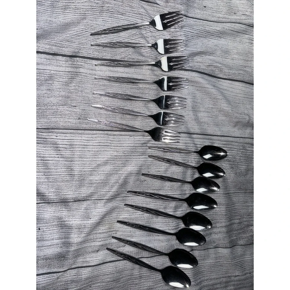 1847 Rogers Bros Stainless Flatware Forks Spoons Sea Island 17 Pcs Lot Vintage